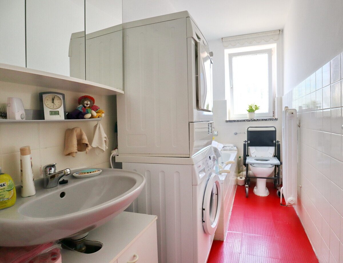 Badezimmer Immobilienangebot - Lentföhrden - Haus_Wohnung - PROVISIONSFREI: Kapitalanlage in Lentföhrden - Vermietete Wohnung mit Entwicklungspotenzial