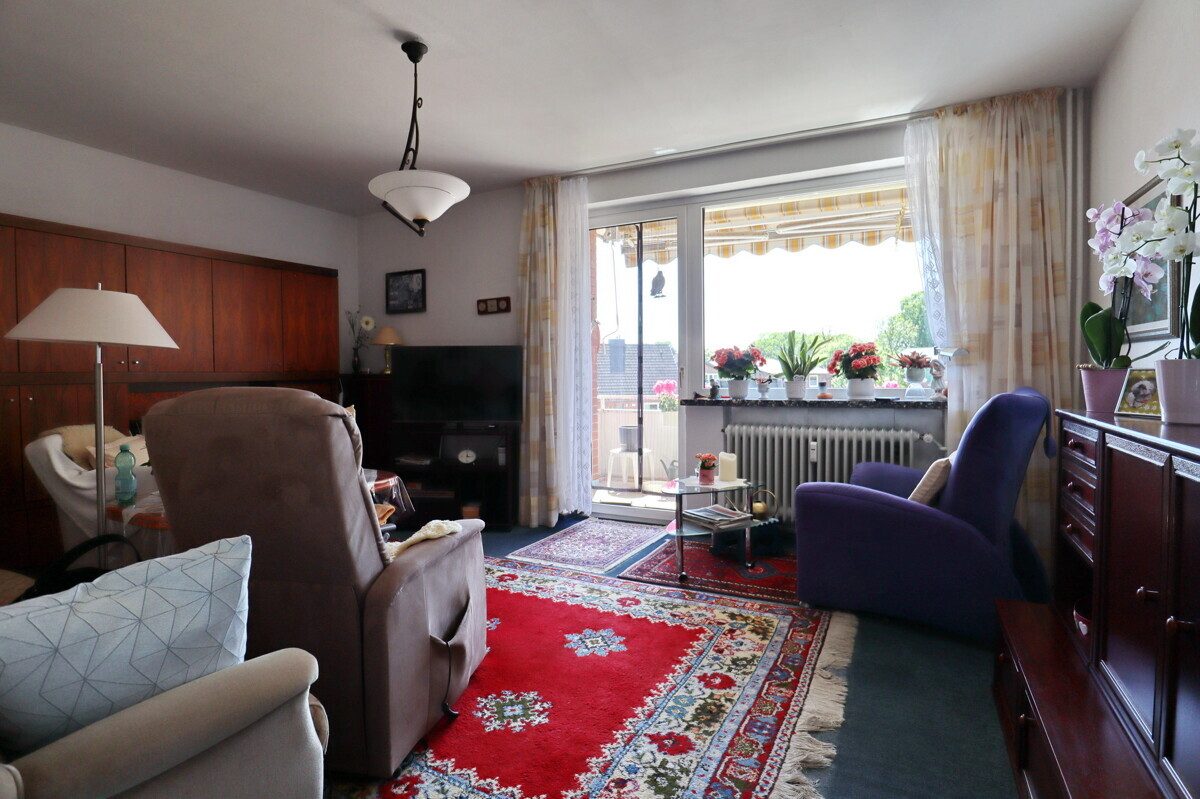 Wohnzimmer Immobilienangebot - Lentföhrden - Haus_Wohnung - PROVISIONSFREI: Kapitalanlage in Lentföhrden - Vermietete Wohnung mit Entwicklungspotenzial