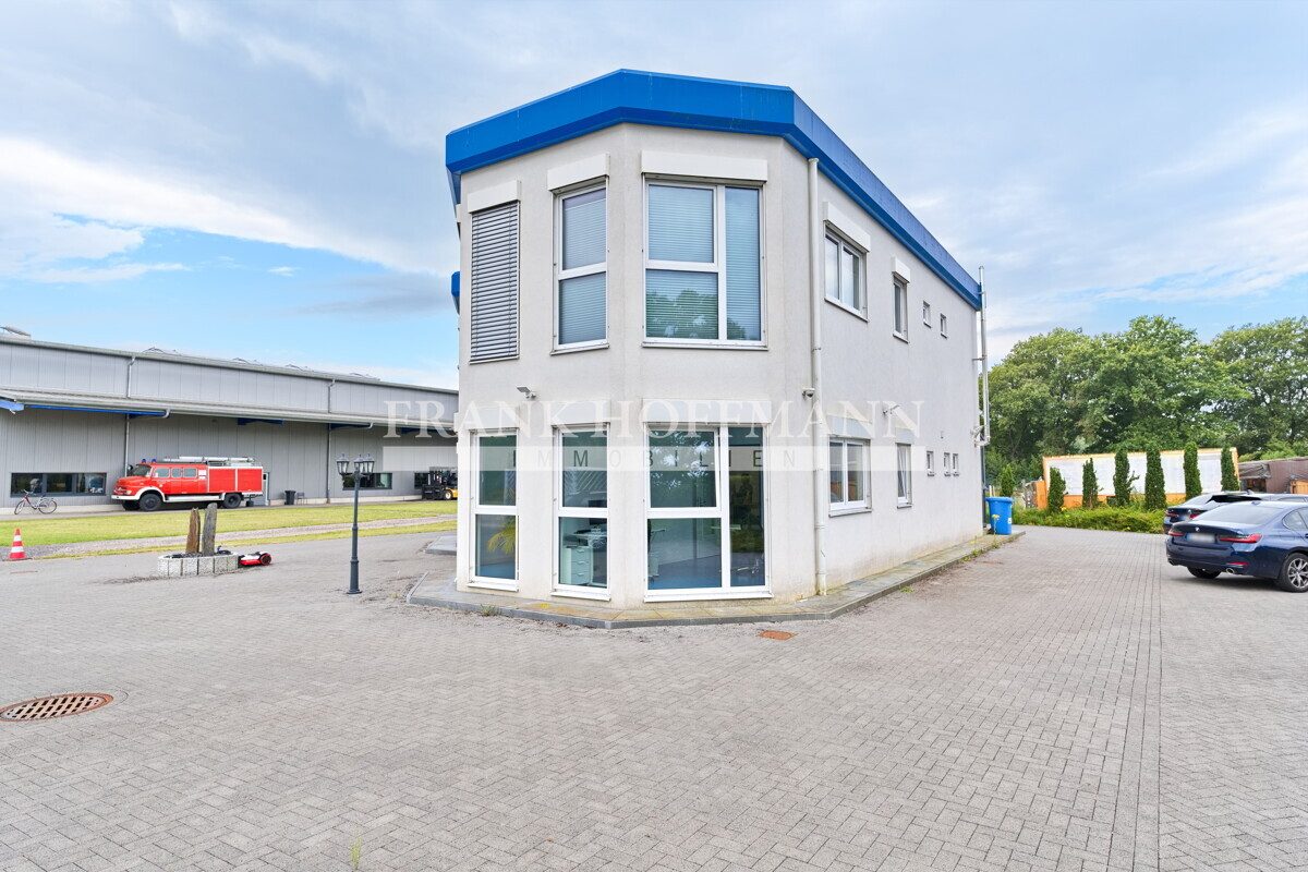 M2555-Büro Außenansicht 1 Immobilienangebot - Henstedt-Ulzburg - Commercial_Büro - Repräsentative Bürofläche mit moderner Ausstattung in Henstedt-Ulzburg