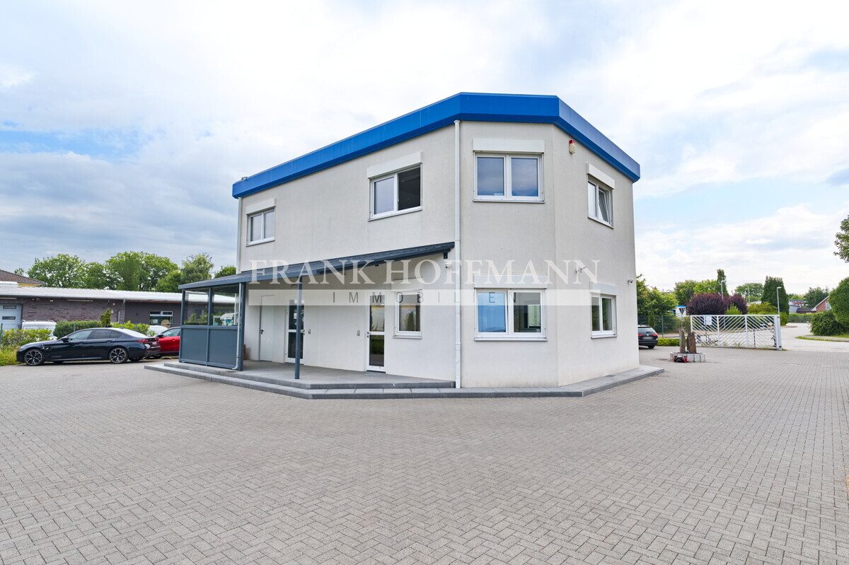 M2555-Büro Außenansicht 2 Immobilienangebot - Henstedt-Ulzburg - Commercial_Büro - Repräsentative Bürofläche mit moderner Ausstattung in Henstedt-Ulzburg