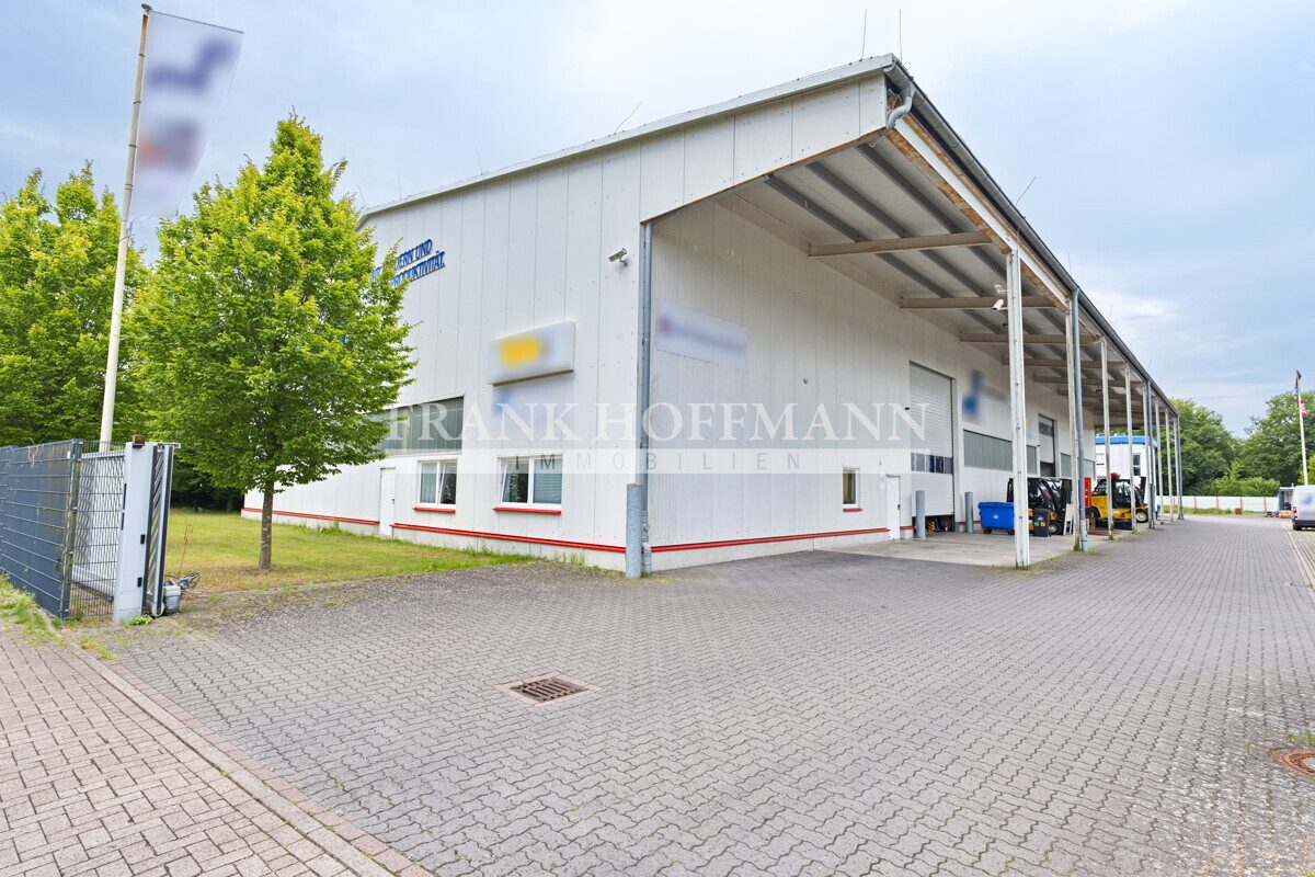 M2555-Halle Außenansicht 3 Immobilienangebot - Henstedt-Ulzburg - Commercial_Hallen - Moderne Warmhalle mit 10,19 m Hallenhöhe und vielseitiger Ausstattung in Henstedt-Ulzburg