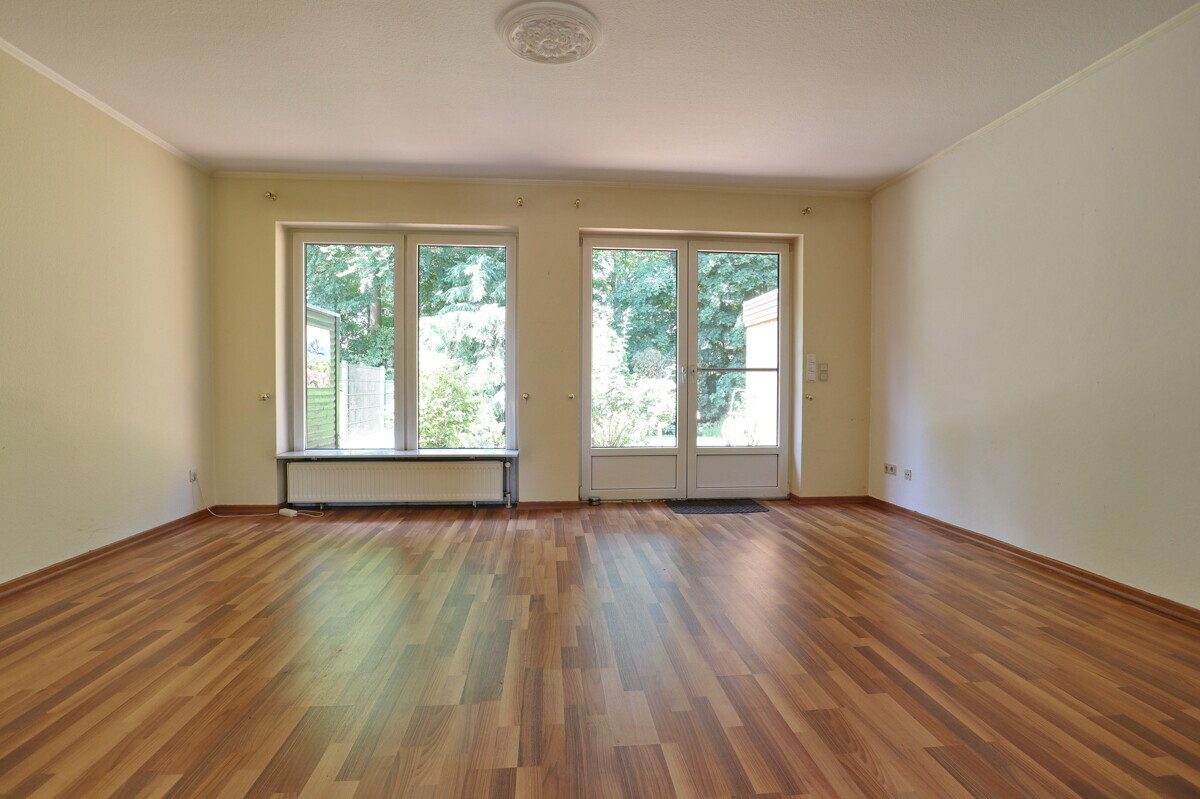 Immobilienangebot - Henstedt-Ulzburg - Haus_Wohnung - Zu mieten: Doppelhaushälfte mit Carport und Teilkeller in Henstedt-Ulzburg, Ortsteil Rhen