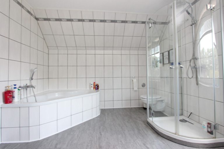Immobilienangebot - Kaltenkirchen - Haus_Wohnung - Großzügige 4-Zimmer-Wohnung mit ausgebautem Dachstudio & sonniger Dachterrasse in Kaltenkirchen