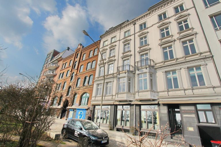 Immobilienangebot - Hamburg - Haus_Wohnung - Altbauflair, modernes Design und Elbblick – Wohnen auf St. Pauli