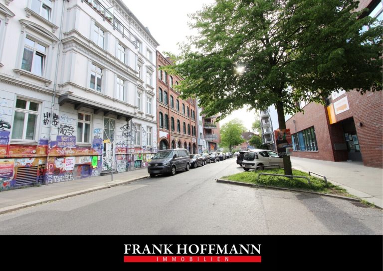 Immobilienangebot - Hamburg - Haus_Wohnung - Altbauflair, modernes Design und Elbblick – Wohnen auf St. Pauli