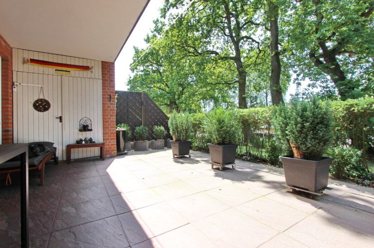 Immobilienangebot - Norderstedt - Alle - Langfristige vermietete 2-Zimmer-Terrassenwohnung mit TG-Stellplatz in Norderstedt/Garstedt