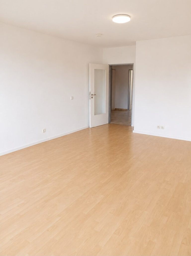Immobilienangebot - Hasloh - Alle - Gepflegte & Vermietete 2,5-Zimmer-Eigentumswohnung mit Balkon & zwei Stellplätzen in Hasloh