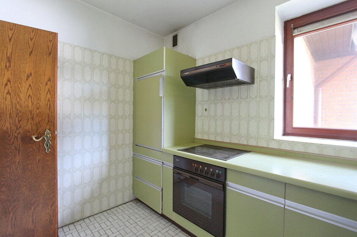 Immobilienangebot - Hamburg - Haus_Wohnung - 3-4-Zimmer-Eigentumswohnung mit großem Balkon und TG-Stellplatz in Hamburg-Wellingsbüttel