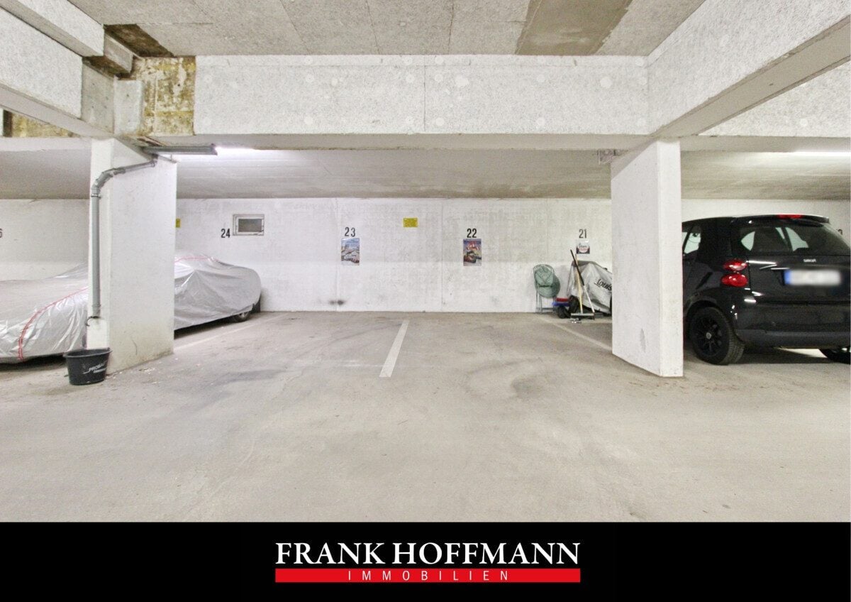 Immobilienangebot - Hamburg - Alle - Direkt am UKE - Tiefgaragenstellplatz in ruhiger Lage von Hamburg-Lokstedt
