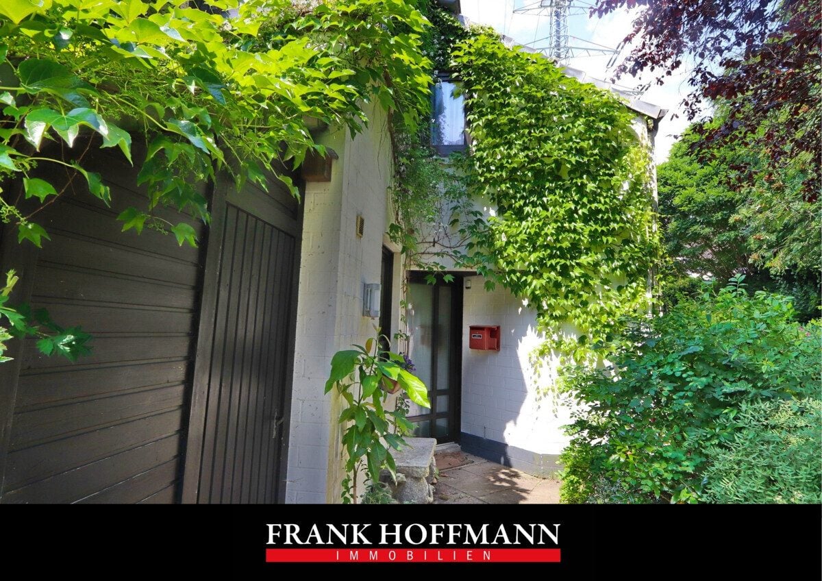 Immobilienangebot - Hamburg - Haus_Wohnung - Familienfreundliches Reihenendhaus im schönen Hamburg-Bramfeld.