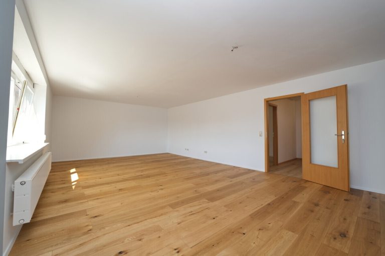 Immobilienangebot - Wiemersdorf - Haus_Wohnung - Charmante Doppelhaushälfte mit Wintergarten – umfassend renoviert in Wiemersdorf