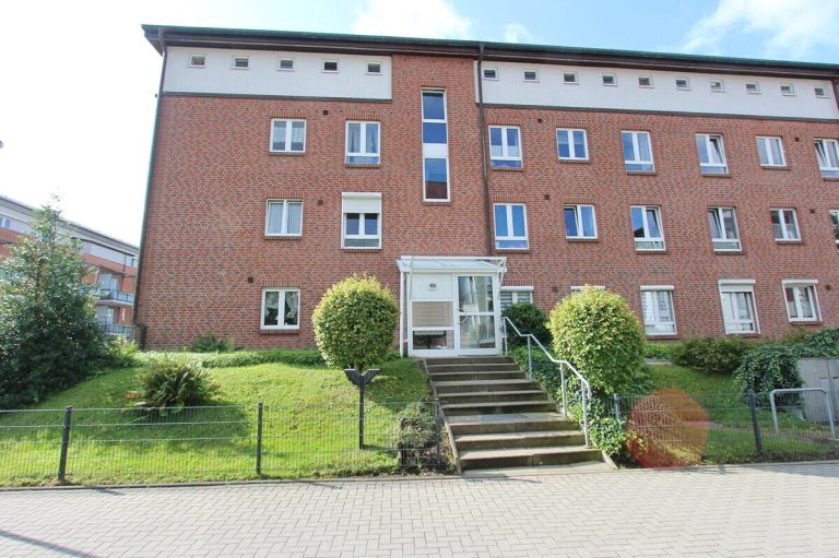 Immobilienangebot - Norderstedt - Haus_Wohnung - Perfekt für Singles - 1,5-Zi-Wohnung mit großem Balkon & TG-Stellplatz in Norderstedt-Garstedt