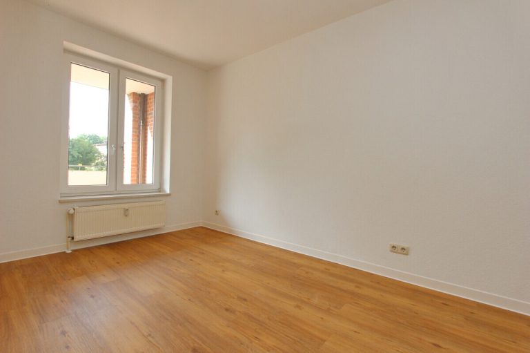 Immobilienangebot - Norderstedt - Haus_Wohnung - Perfekt für Singles - 1,5-Zi-Wohnung mit großem Balkon & TG-Stellplatz in Norderstedt-Garstedt