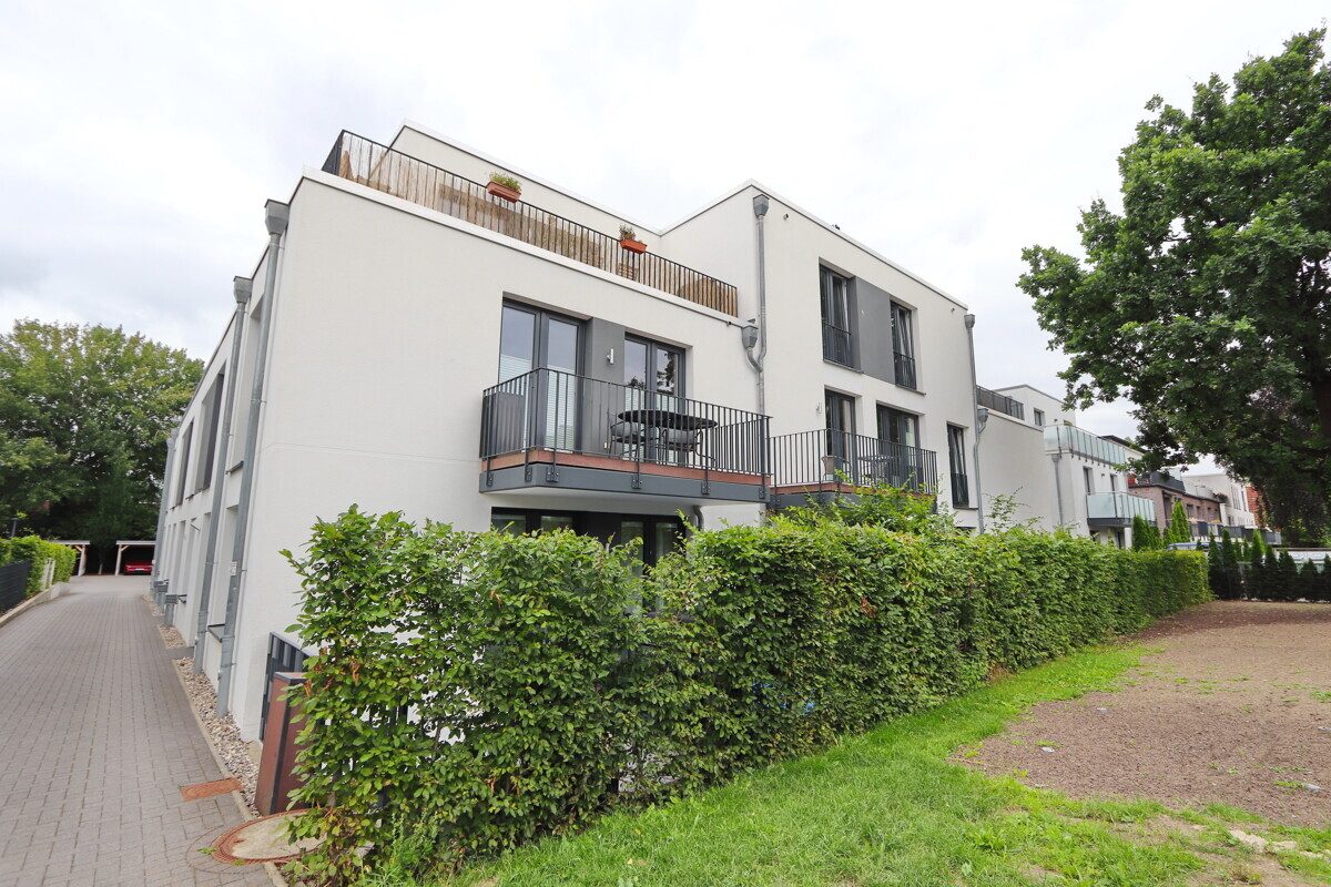 Immobilienangebot - Hamburg - Haus_Wohnung - Modernes Wohnen auf höchstem Niveau – großzügige 3-Zi.Whg. mit zwei Terrassen in Hamburg Rahlstedt.
