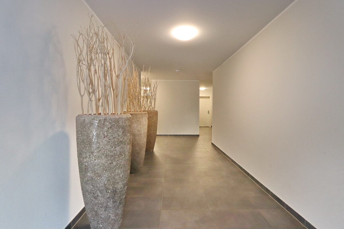 Immobilienangebot - Hamburg - Haus_Wohnung - Modernes Wohnen auf höchstem Niveau – großzügige 3-Zi.Whg. mit zwei Terrassen in Hamburg Rahlstedt.