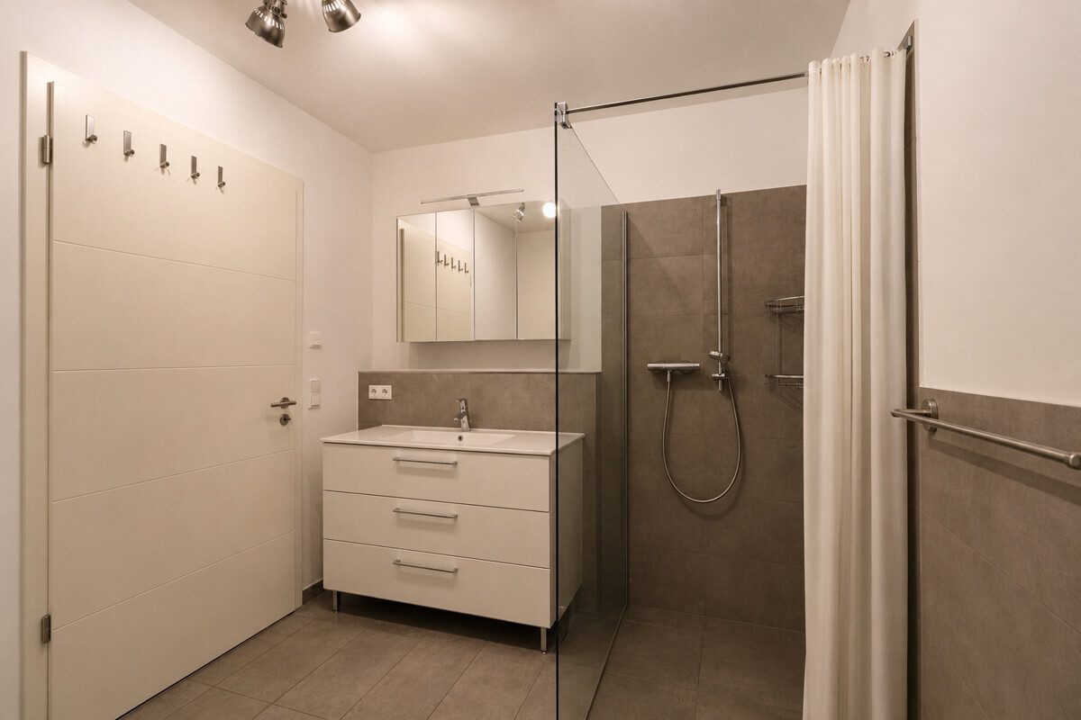 Immobilienangebot - Hamburg - Haus_Wohnung - Modernes Wohnen auf höchstem Niveau – großzügige 3-Zi.Whg. mit zwei Terrassen in Hamburg Rahlstedt.