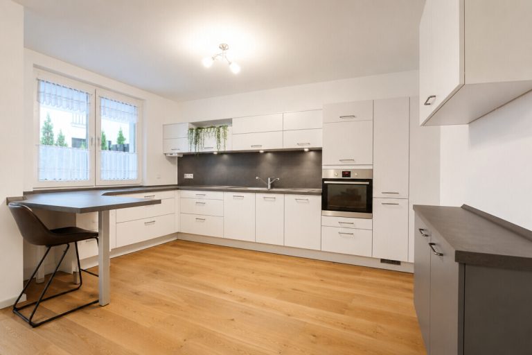 Immobilienangebot - Hamburg - Haus_Wohnung - Modernes Wohnen auf höchstem Niveau – großzügige 3-Zi.Whg. mit zwei Terrassen in Hamburg Rahlstedt.