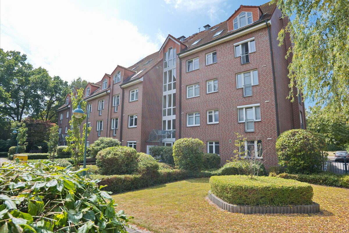 Immobilienangebot - Norderstedt - Haus_Wohnung - Zentrale 2 Zi. Wohnung mit TG-Stellplatz in Norderstedt