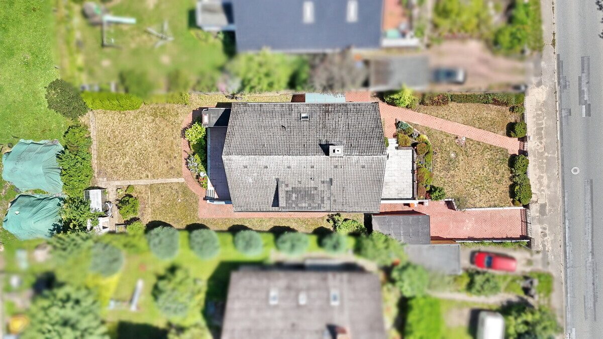 Immobilienangebot - Kisdorf - Haus_Wohnung - Zweifamilienhaus auf großzügigem Grundstück – Ihr Sanierungsprojekt mit viel Potenzial in Kisdorf