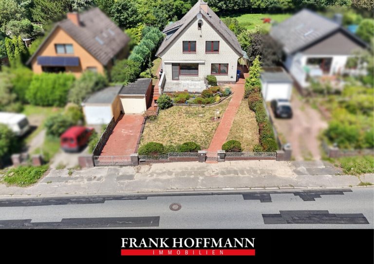 Immobilienangebot - Kisdorf - Haus_Wohnung - Zweifamilienhaus auf großzügigem Grundstück – Ihr Sanierungsprojekt mit viel Potenzial in Kisdorf