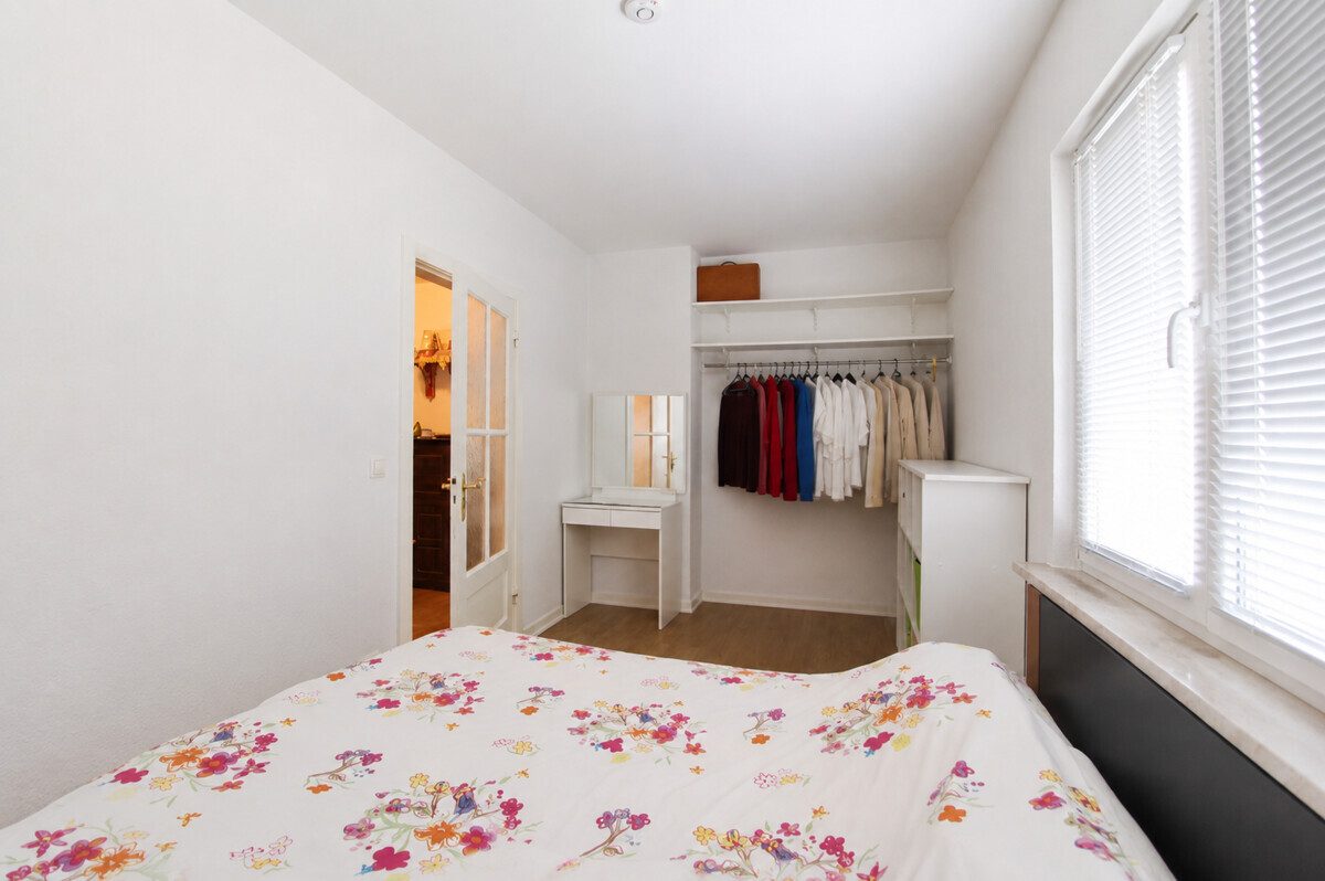 Immobilienangebot - Hamburg - Haus_Wohnung - Kapitalanlage: Vermietete 3-Zimmer Wohnung, energetisch modernisiert in Hamburg-Bramfeld