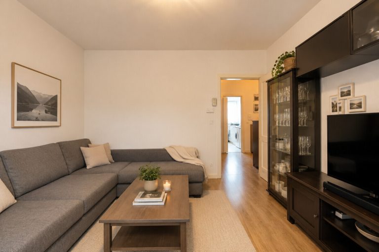 Immobilienangebot - Hamburg - Haus_Wohnung - Kapitalanlage: Vermietete 3-Zimmer Wohnung, energetisch modernisiert in Hamburg-Bramfeld