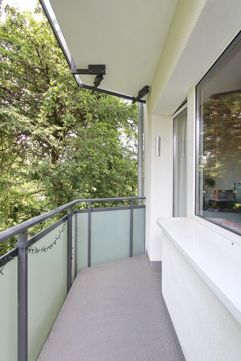 Immobilienangebot - Hamburg - Haus_Wohnung - Kapitalanlage: Vermietete 3-Zimmer Wohnung, energetisch modernisiert in Hamburg-Bramfeld