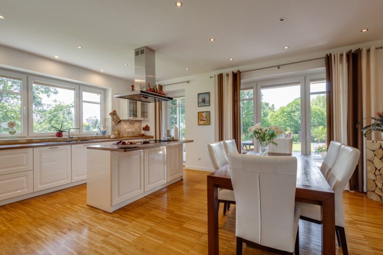 Immobilienangebot - Winsen - Haus_Wohnung - Winsen - Ein Traumhaus in Feldrandlage im Speckgürtel Hamburgs