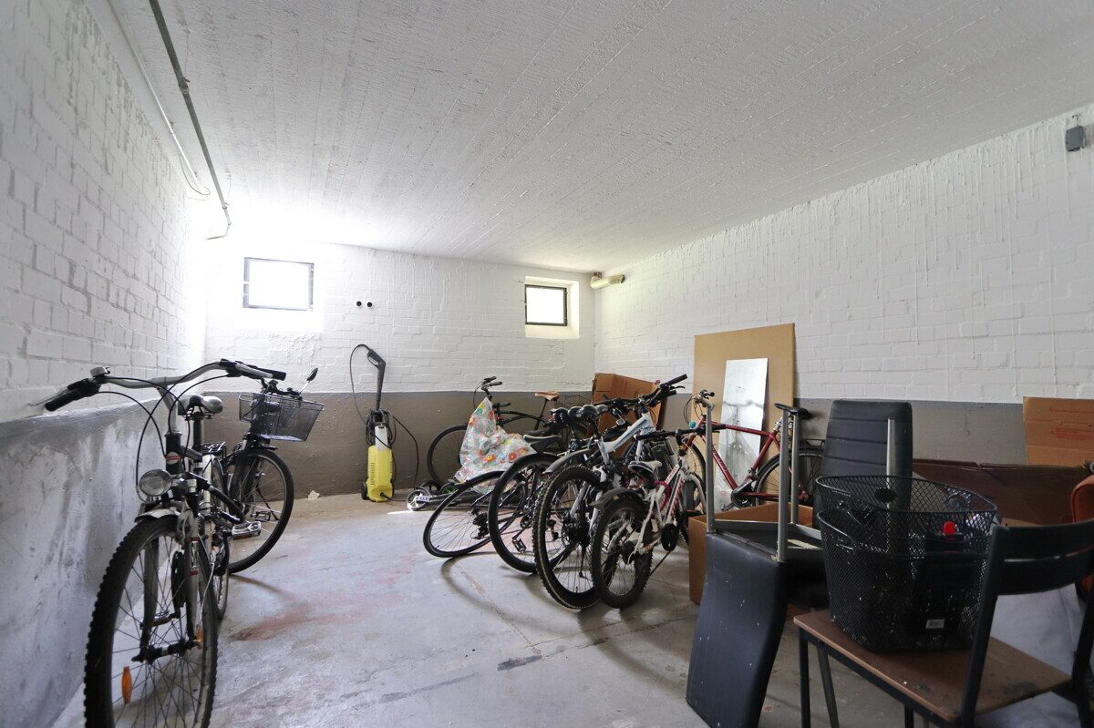 Fahrradkeller Gemeinschaft Immobilienangebot - Hamburg - Haus_Wohnung - Freie 1,5 Zimmer Wohnung mit TG-Stellplatz in Hamburg-Eidelstedt