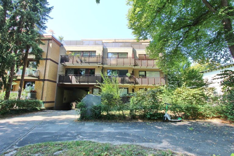 Immobilienangebot - Hamburg - Haus_Wohnung - Großzügige 3-Zimmer-Wohnung mit TG-Stellplatz & Alsternähe im grünen Hamburg-Alsterdorf