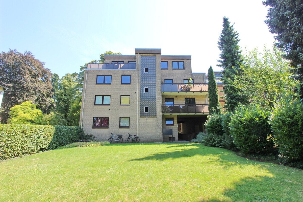 Immobilienangebot - Hamburg - Haus_Wohnung - Großzügige 3-Zimmer-Wohnung mit TG-Stellplatz & Alsternähe im grünen Hamburg-Alsterdorf