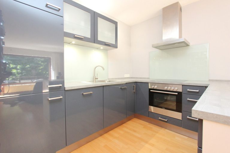 Immobilienangebot - Hamburg - Haus_Wohnung - Großzügige 3-Zimmer-Wohnung mit TG-Stellplatz & Alsternähe im grünen Hamburg-Alsterdorf