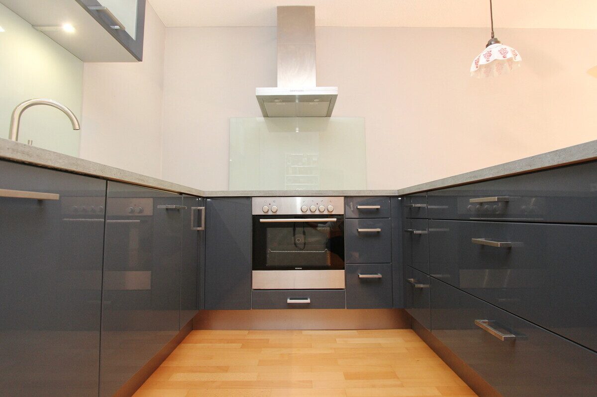 Immobilienangebot - Hamburg - Haus_Wohnung - Großzügige 3-Zimmer-Wohnung mit TG-Stellplatz & Alsternähe im grünen Hamburg-Alsterdorf