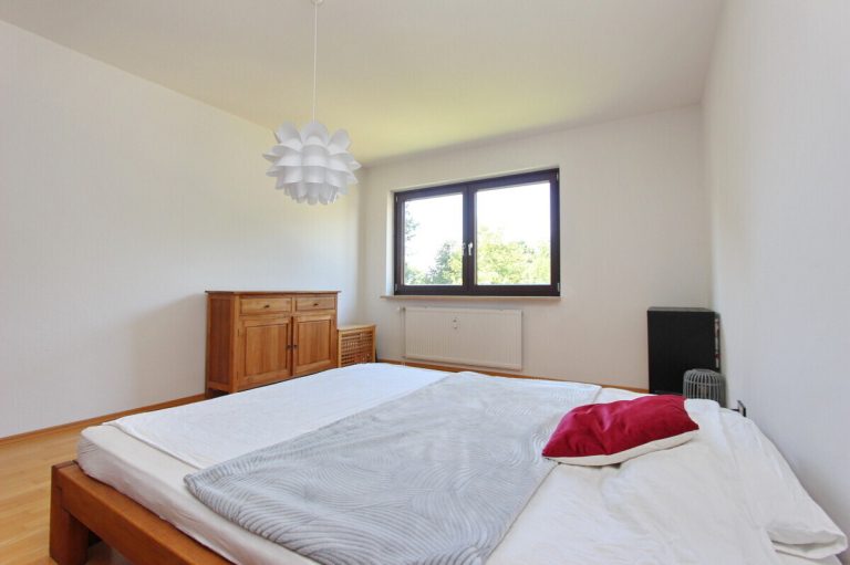 Immobilienangebot - Hamburg - Haus_Wohnung - Großzügige 3-Zimmer-Wohnung mit TG-Stellplatz & Alsternähe im grünen Hamburg-Alsterdorf