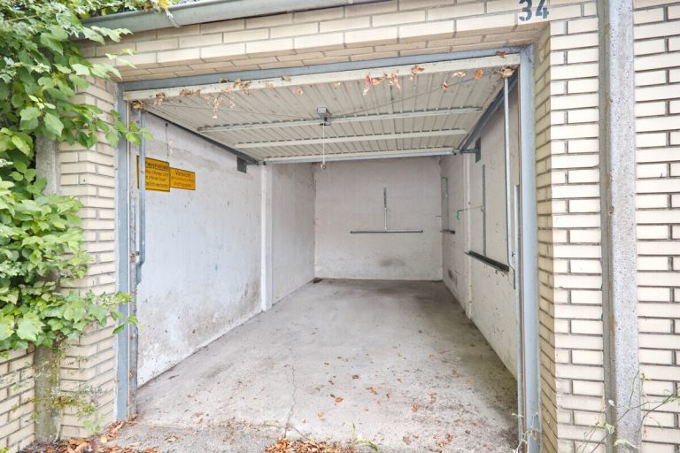 Immobilienangebot - Hamburg - Haus_Wohnung - Platzreiches Endreihenhaus mit 151,86m² Wohn- und Nutzfläche in Hamburg Poppenbüttel