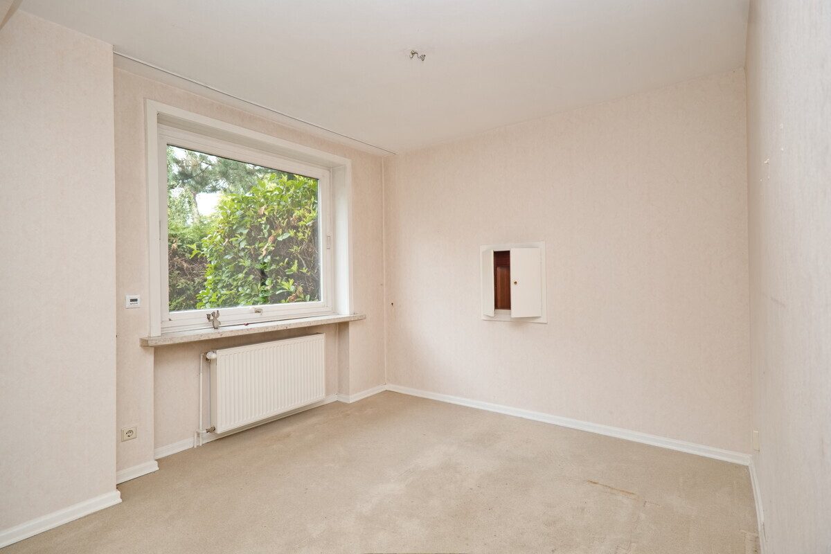 Essbereich im Wohnzimmer Immobilienangebot - Hamburg - Haus_Wohnung - Platzreiches Endreihenhaus mit 151,86m² Wohn- und Nutzfläche in Hamburg Poppenbüttel