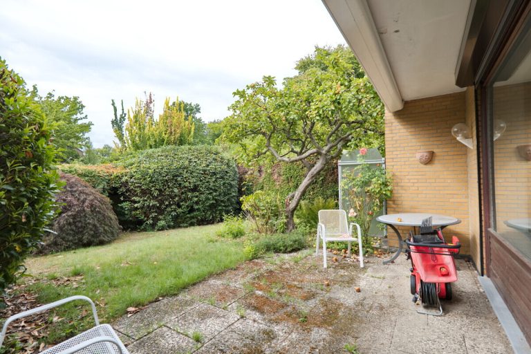 Immobilienangebot - Hamburg - Haus_Wohnung - Platzreiches Endreihenhaus mit 151,86m² Wohn- und Nutzfläche in Hamburg Poppenbüttel