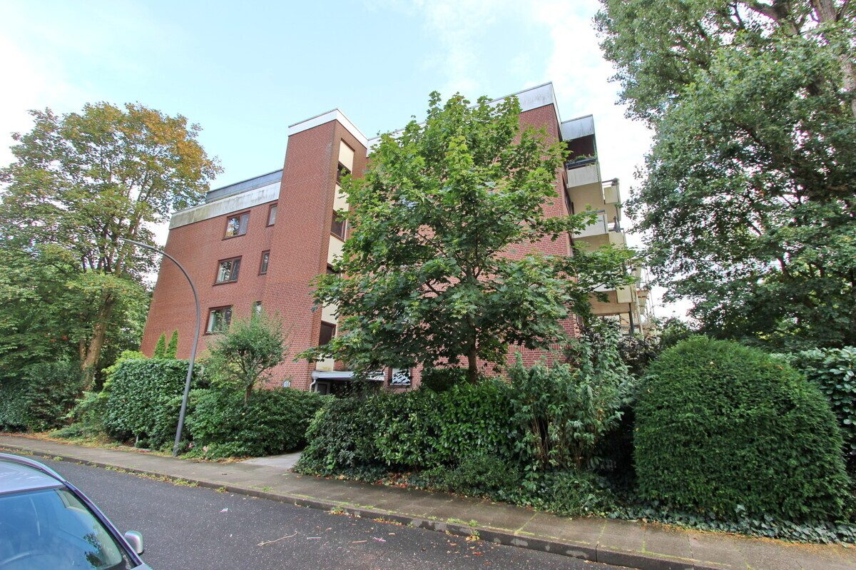 Immobilienangebot - Hamburg - Haus_Wohnung - Attraktive 1,5-Zimmer-Wohnung mit Süd-Balkon und Tiefgaragenstellplatz in Hamburg-Lokstedt