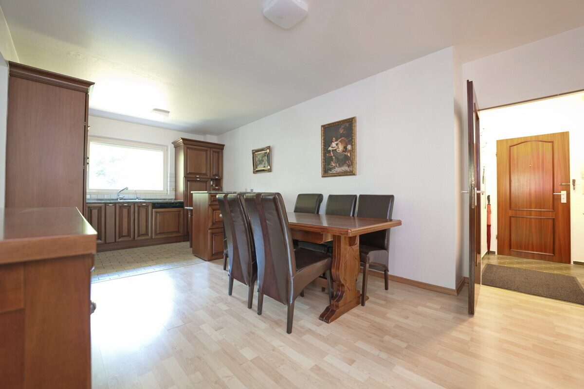 Flur und Essbereich Immobilienangebot - Ellerau - Haus_Wohnung - 4-Zi. Wohnung auf Erbpachtgrundstück – ideal für Eigennutzer oder Kapitalanleger in Ellerau