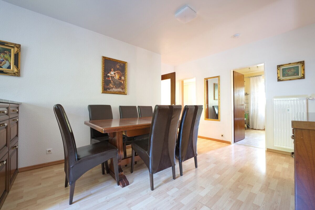 Essbereich und Diele Immobilienangebot - Ellerau - Haus_Wohnung - 4-Zi. Wohnung auf Erbpachtgrundstück – ideal für Eigennutzer oder Kapitalanleger in Ellerau