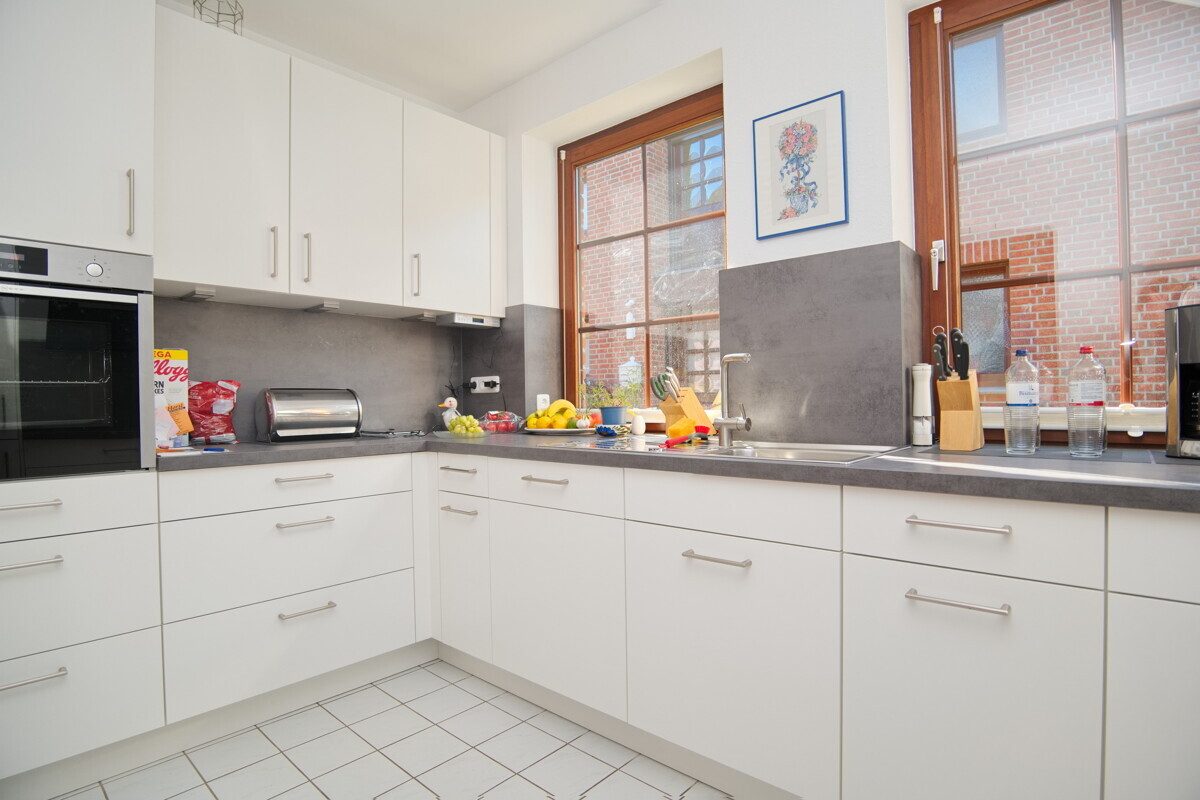 Immobilienangebot - Henstedt-Ulzburg - Haus_Wohnung - Attraktive Doppelhaushälfte mit großzügigem Vollkeller und Garagenstellplatz in Henstedt-Ulzburg