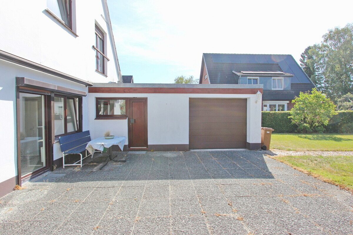 Immobilienangebot - Wedel - Haus_Wohnung - PROVISIONSFREI - Geräumiges Einfamilienhaus mit ELW & Garage auf großzügigem Grundstück in Wedel