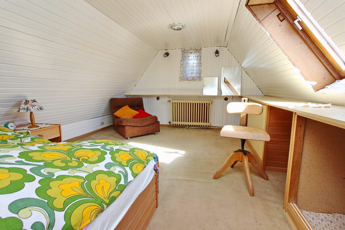 Immobilienangebot - Wedel - Haus_Wohnung - PROVISIONSFREI - Geräumiges Einfamilienhaus mit ELW & Garage auf großzügigem Grundstück in Wedel