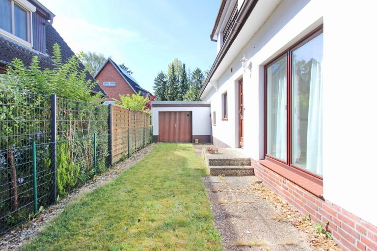 Immobilienangebot - Wedel - Haus_Wohnung - PROVISIONSFREI - Geräumiges Einfamilienhaus mit ELW & Garage auf großzügigem Grundstück in Wedel