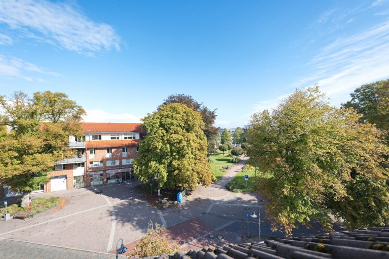 Immobilienangebot - Kaltenkirchen - Haus_Wohnung - Zuhause mitten im Geschehen – attraktive Wohnung im Wohn- & Geschäftshaus in Kaltenkirchen
