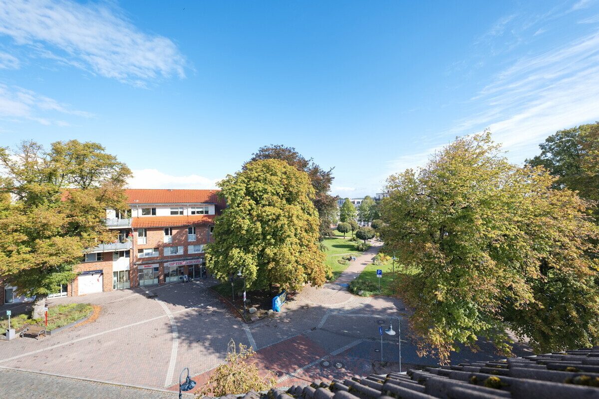 Immobilienangebot - Kaltenkirchen - Haus_Wohnung - Zuhause mitten im Geschehen – attraktive Wohnung im Wohn- & Geschäftshaus in Kaltenkirchen