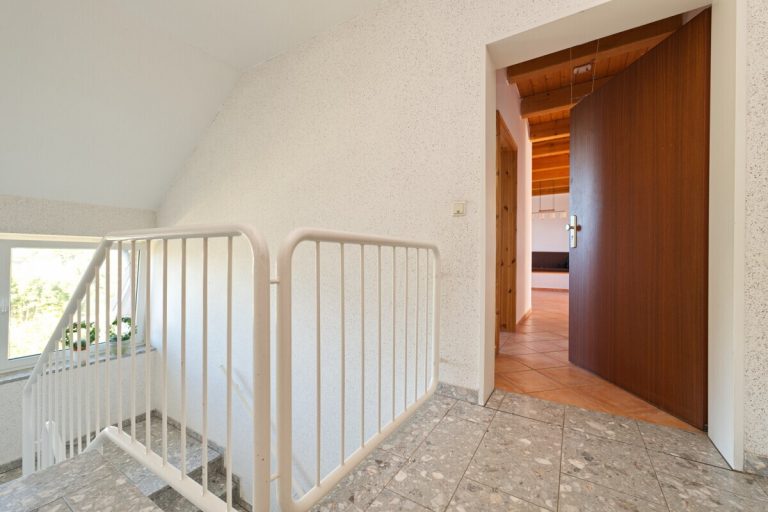 Immobilienangebot - Barmstedt - Haus_Wohnung - Wohnen auf zwei Ebenen: Attraktive 3-Zimmer-Maisonettewohnung im Zentrum von Barmstedt