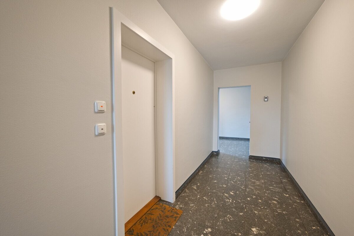 Immobilienangebot - Hamburg - Haus_Wohnung - Freilieferbare und gepflegte 1-Zimmer-Wohnung in ruhiger Lage von Hamburg