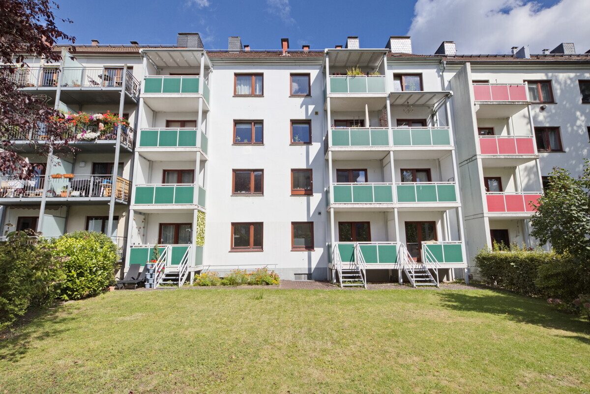 Immobilienangebot - Hamburg - Haus_Wohnung - Selbstnutzung oder Kapitalanlage – 2-Zi.-ETW mit Balkon in Hamburg-Eimsbüttel