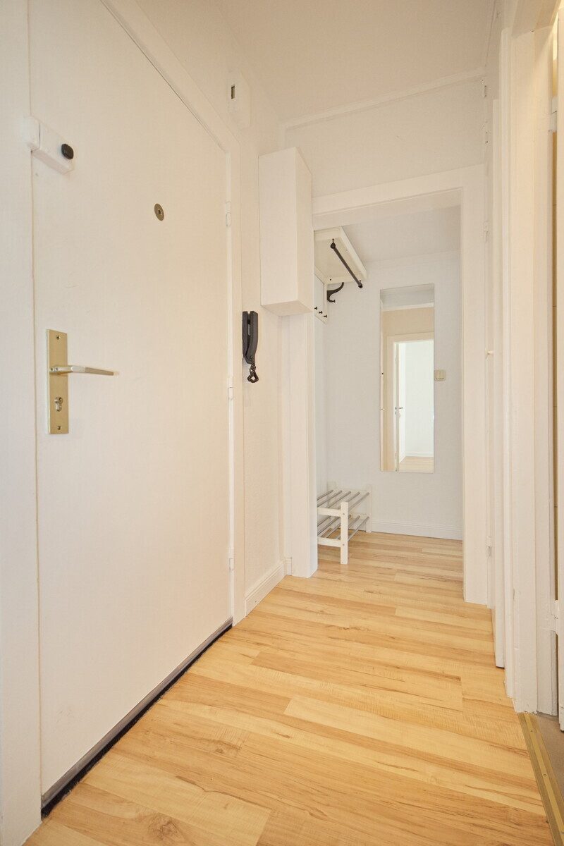 Immobilienangebot - Hamburg - Haus_Wohnung - Selbstnutzung oder Kapitalanlage – 2-Zi.-ETW mit Balkon in Hamburg-Eimsbüttel
